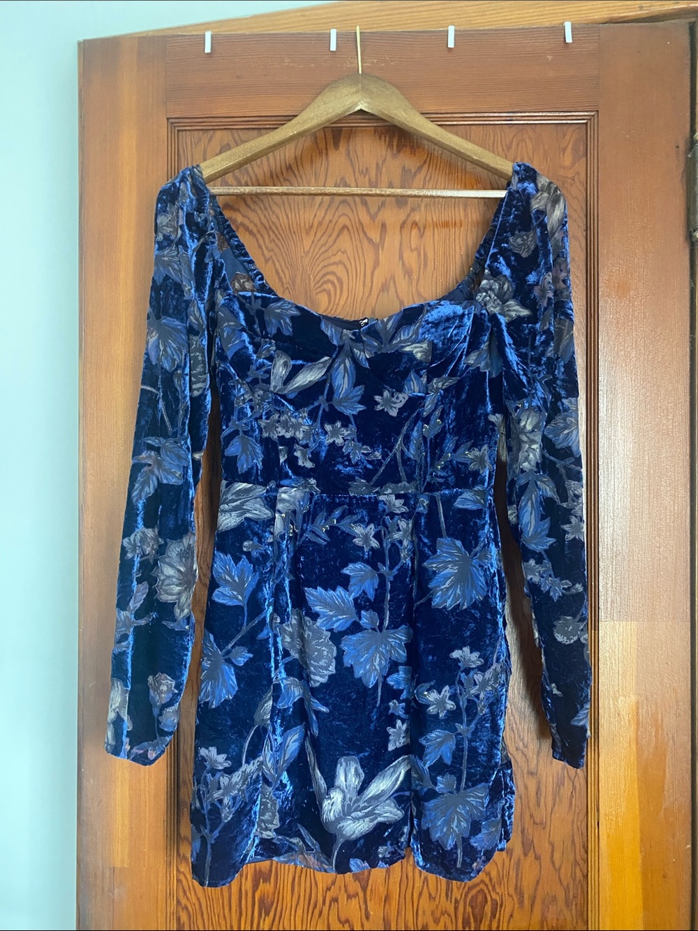 Lulu's Navy Blue Velvet Floral Long-Sleeve Mini Dress